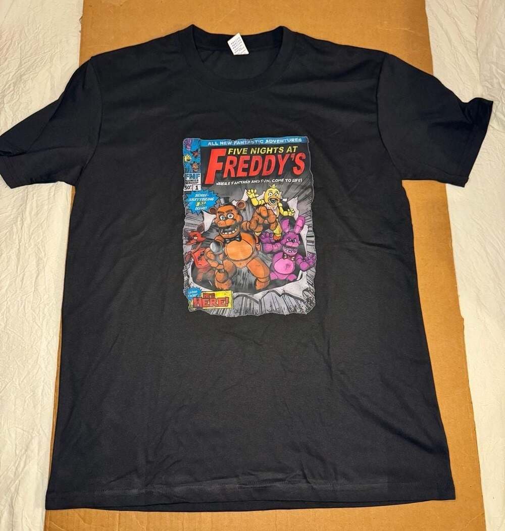 Five Nights At Freddy's Comic Cover Black T-Shirt Medium NWOT